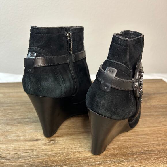 Tory Burch Aaden Women's Ankle Boots Black Suede Harness Logo Emblem Wedge - Picture 5 of 10